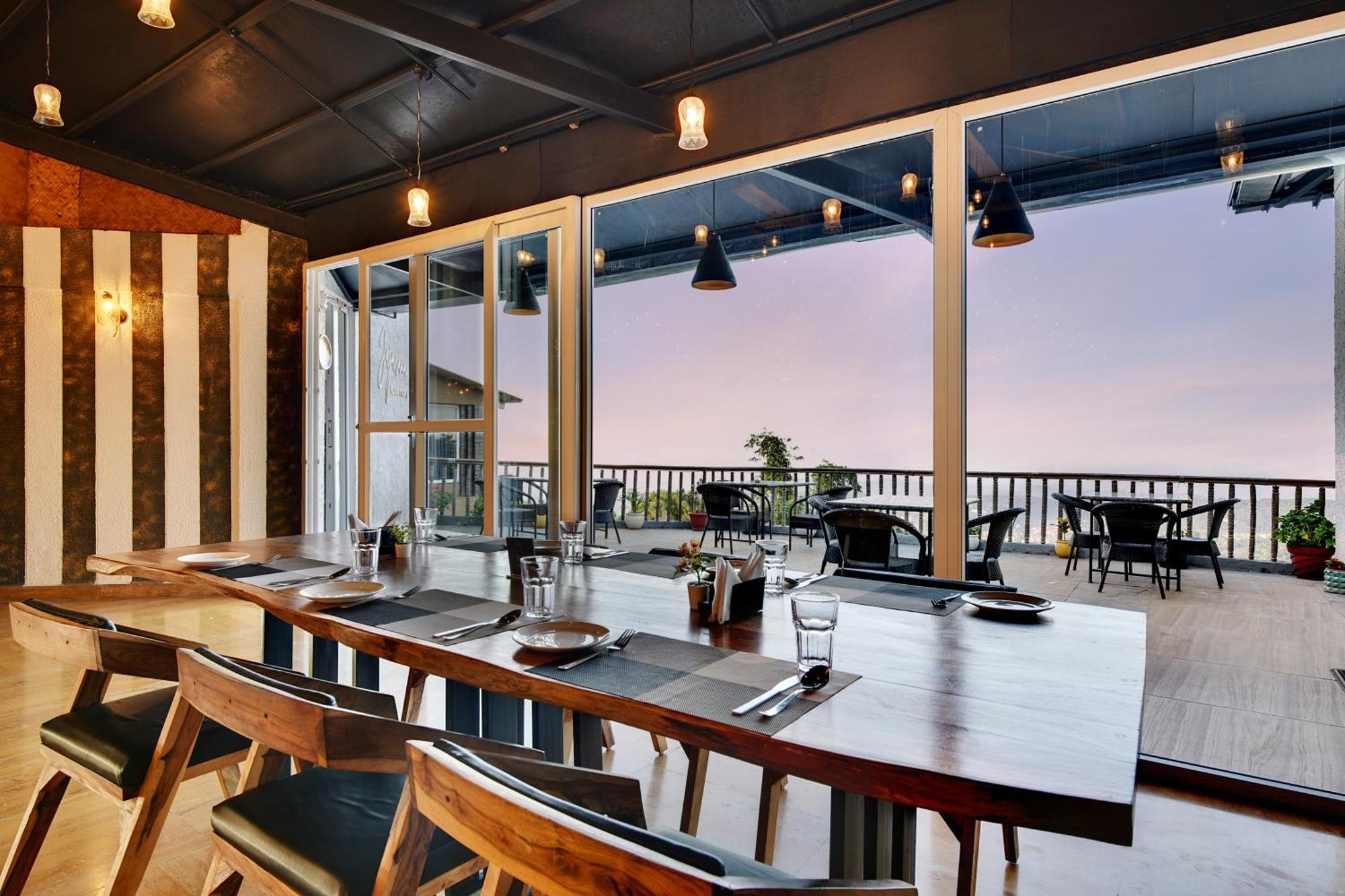Tiaraa Jujurana Resort & Spa Dharamshala Exterior photo